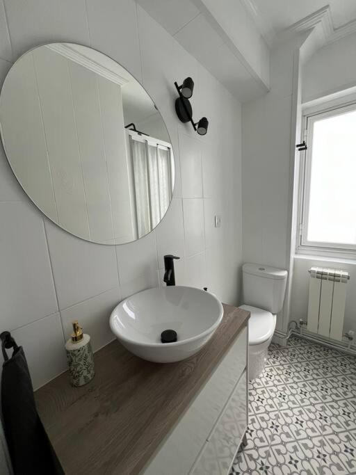 Apartmán Piso Acogedor Cerca Del Centro. Burgo Exteriér fotografie