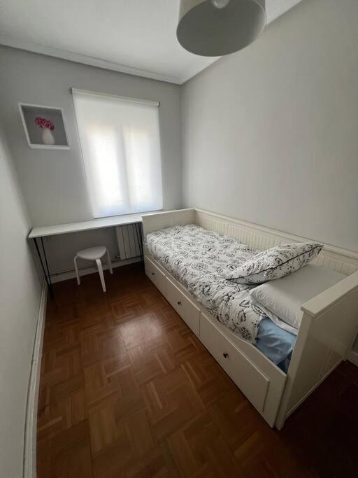 Apartmán Piso Acogedor Cerca Del Centro. Burgo Exteriér fotografie
